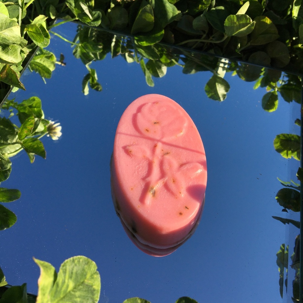 Oval Rose